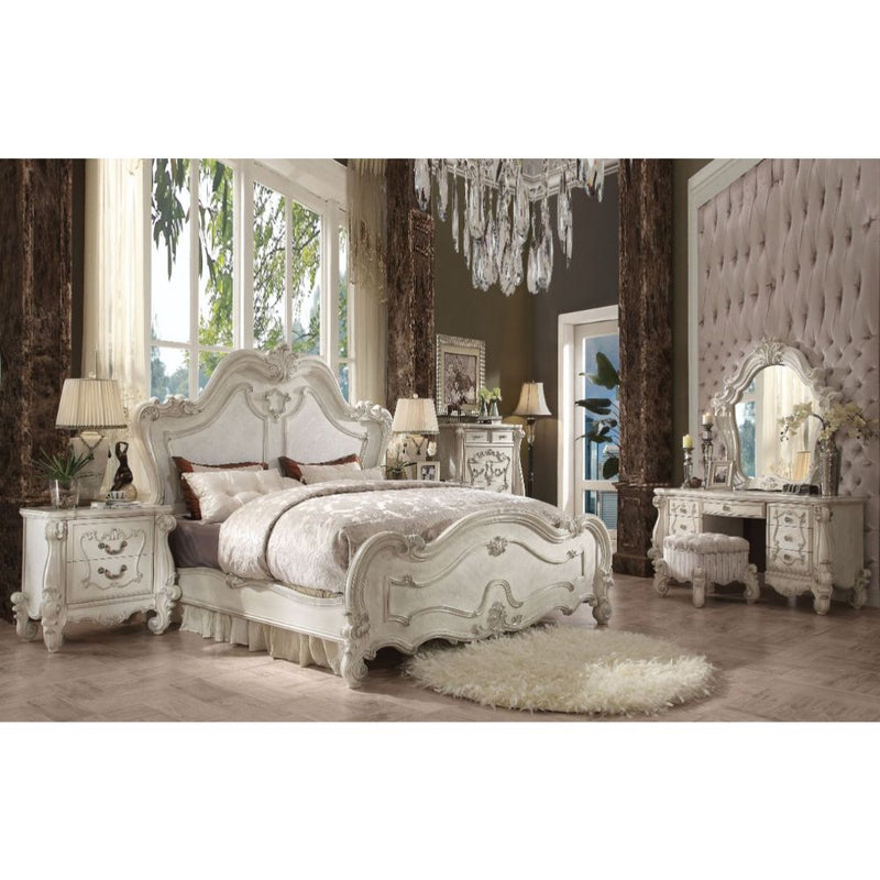 Queen Bed