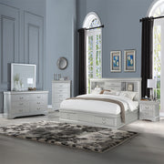 Queen Bed w/Storage