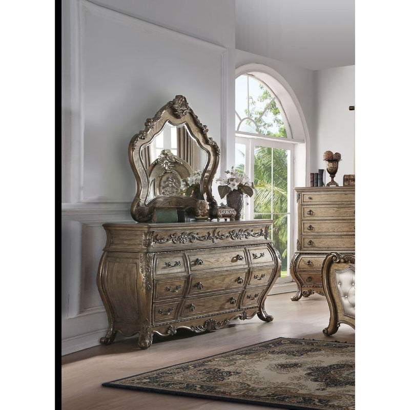 Dresser