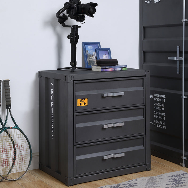 Chest w/3 Drawers