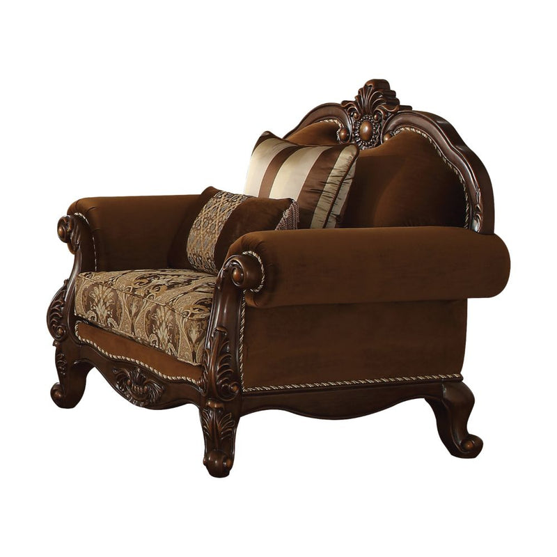Chair w/2 Pillows(Same LV01593)