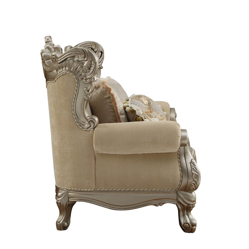 Loveseat w/6 Pillows