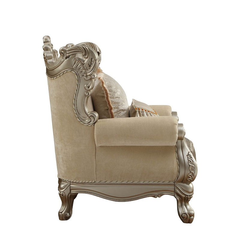 Chair w/2 Pillows