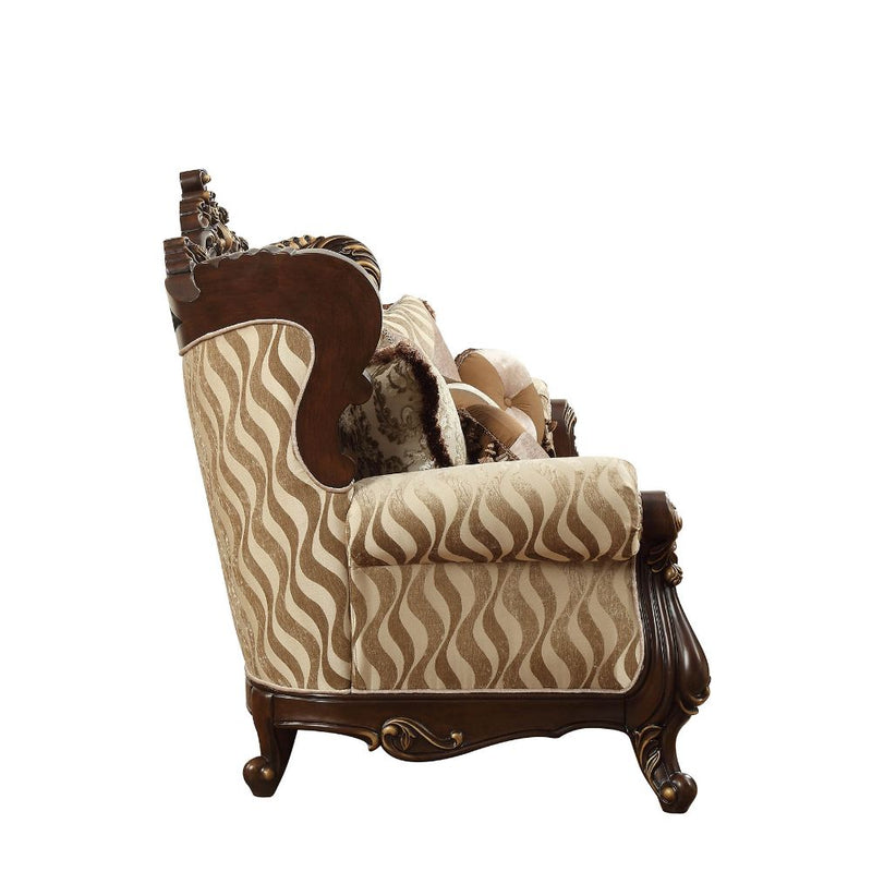 Sofa w/7 Pillows(Same LV01585)