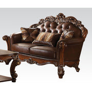 Loveseat w/3 Pillows