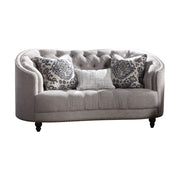 Loveseat w/3 Pillows