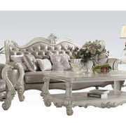 Sofa w/7 Pillows
