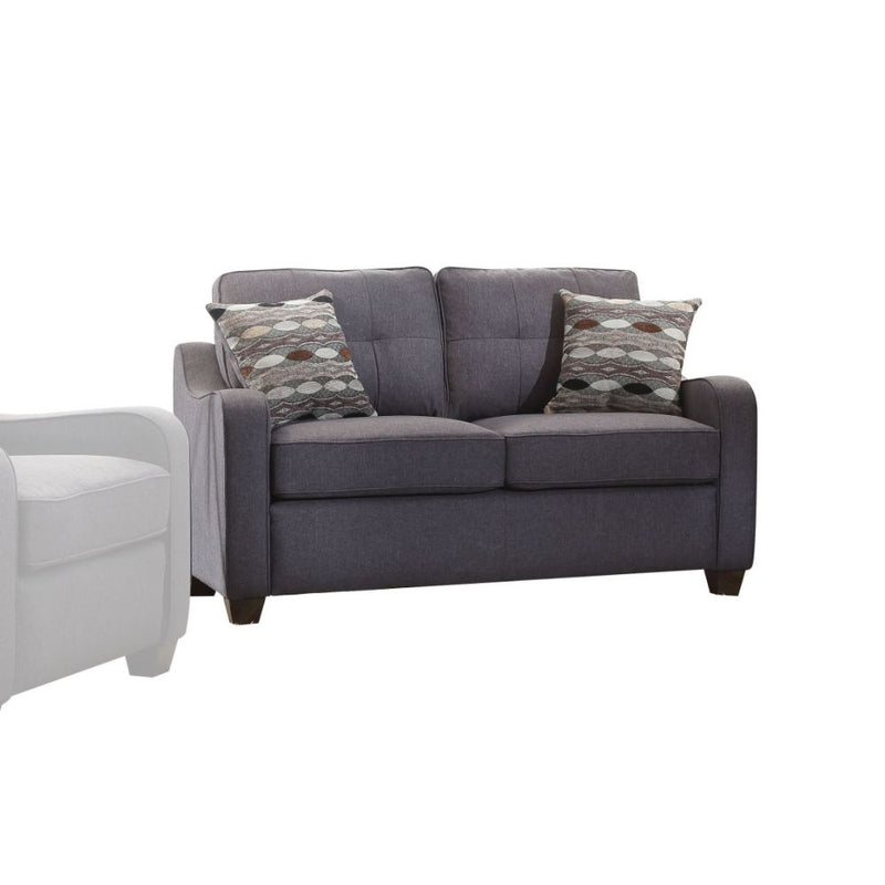 Loveseat w/2 Pillows