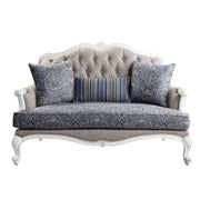 Loveseat w/3 Pillows