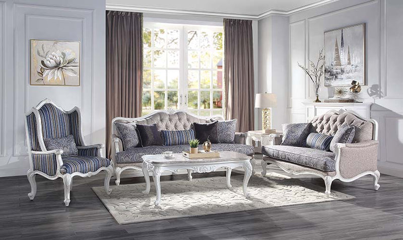 Loveseat w/3 Pillows