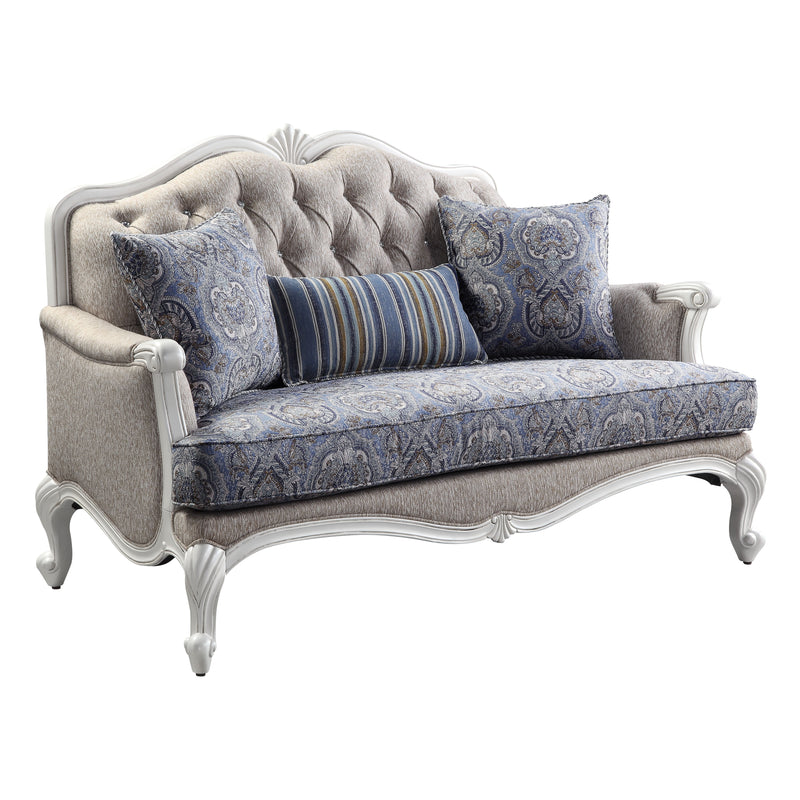 Loveseat w/3 Pillows