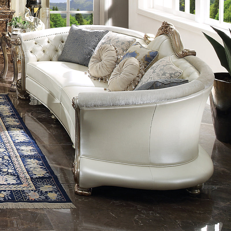 Sofa w/7 Pillows