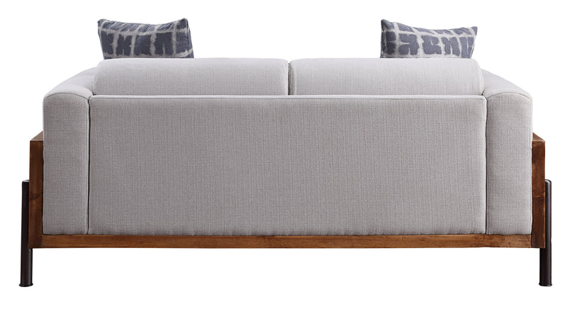 Loveseat w/2 Pillows