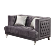 Loveseat w/2 Pillows