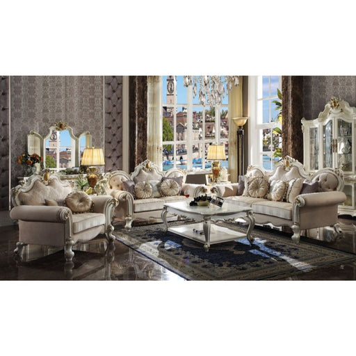 Sofa w/7 Pillows