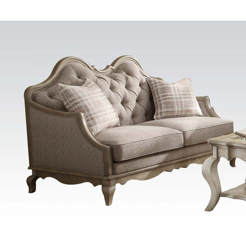 Loveseat w/2 Pillows