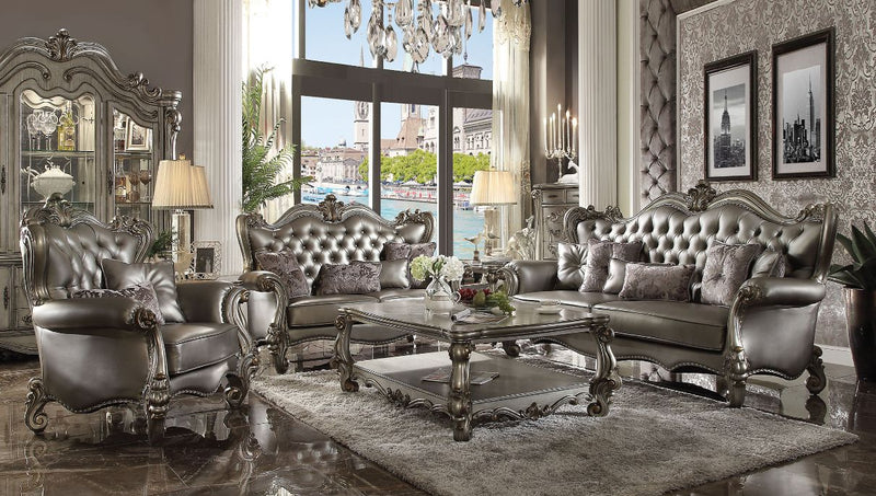 Sofa w/6 Pillows