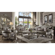Loveseat w/4 Pillows