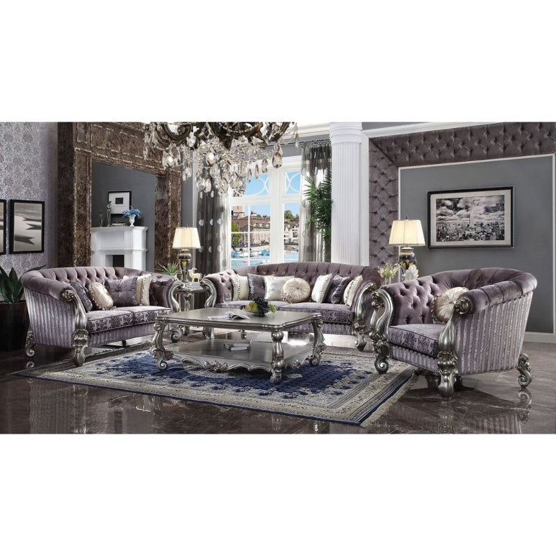 Sofa w/7 Pillows