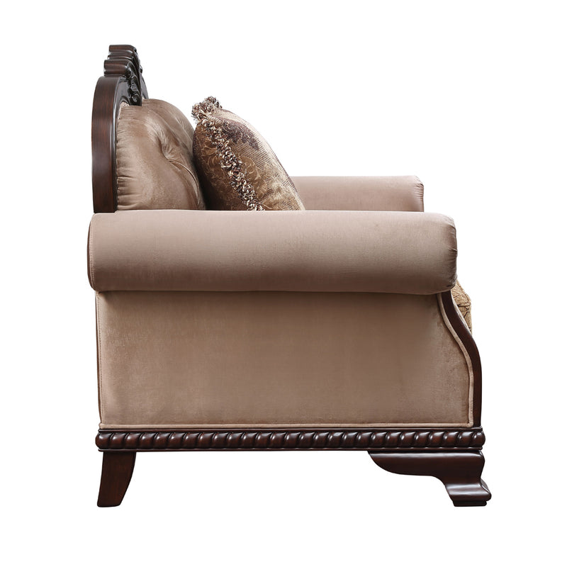 Sofa w/5 Pillows(Same LV01588)