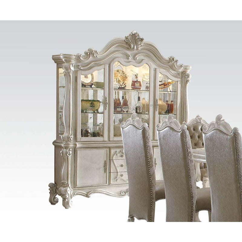 Buffet & Hutch