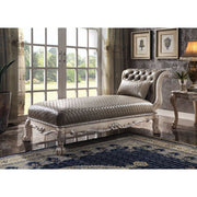 Chaise w/Pillow