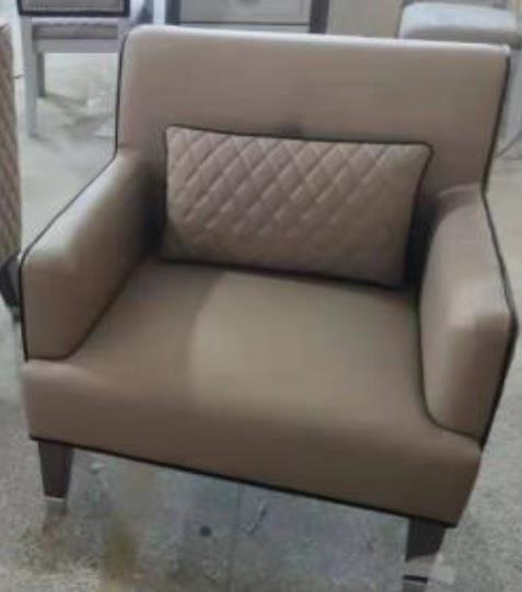 Acme Furniture House Beatrice Accent Chair in Cream 58818