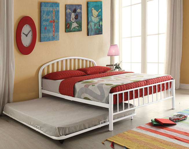 Cailyn White Full Bed