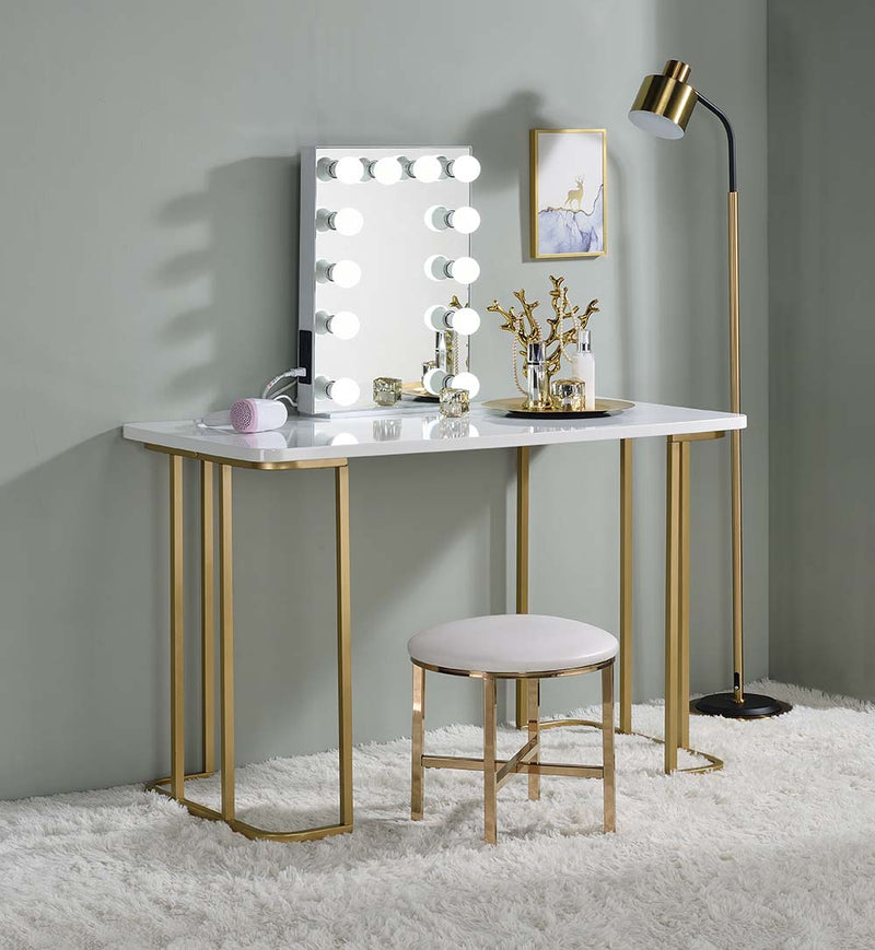 Accent Mirror