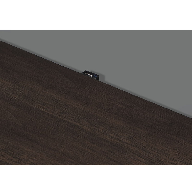 Nightstand w/USB Port