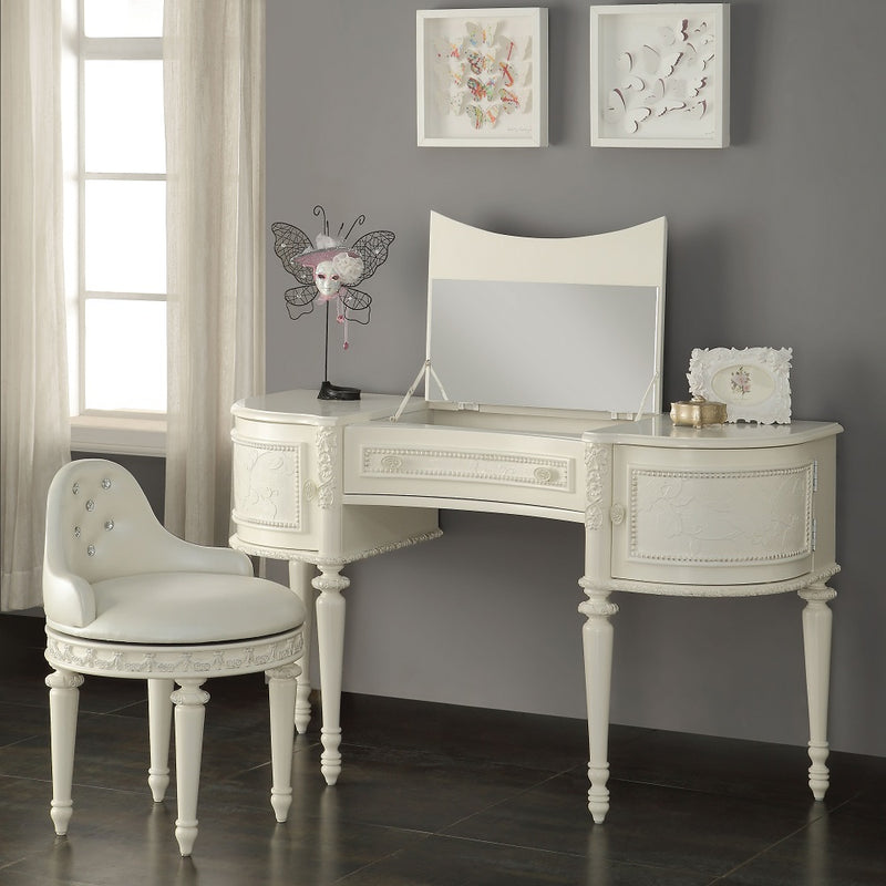 Chair w/Swivel