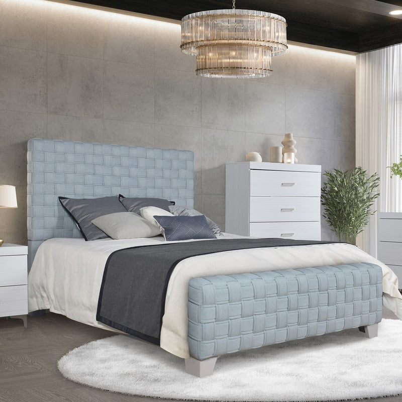 Queen Bed