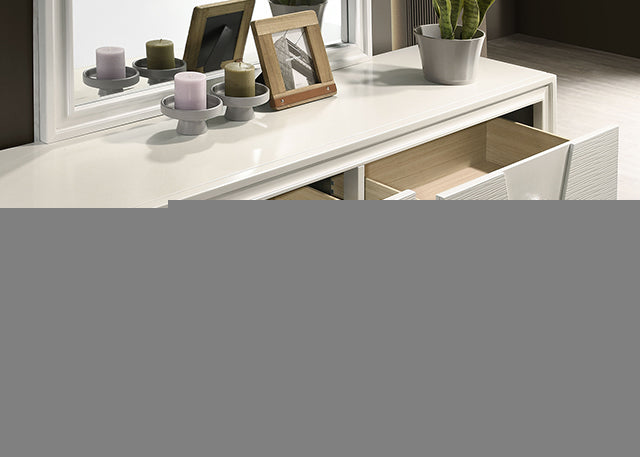 Holsted Mirror