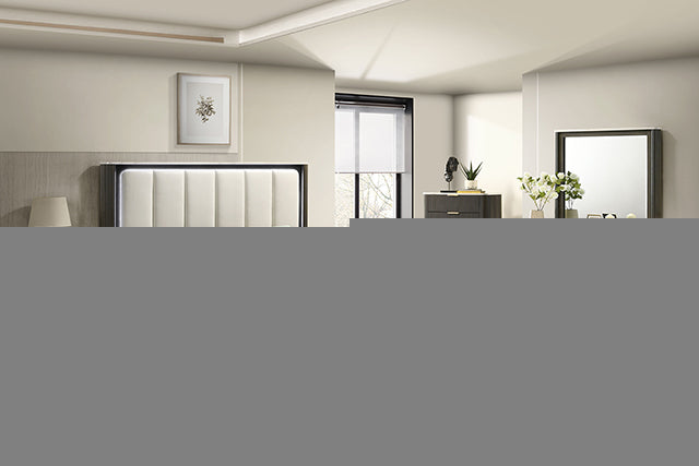 Lantrisant E.King Bed