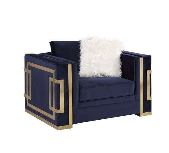 Chair w/2 Pillows