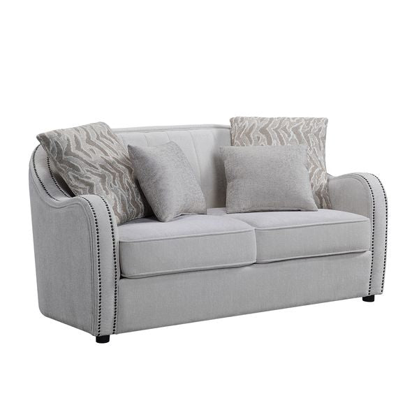 Loveseat w/4 Pillows