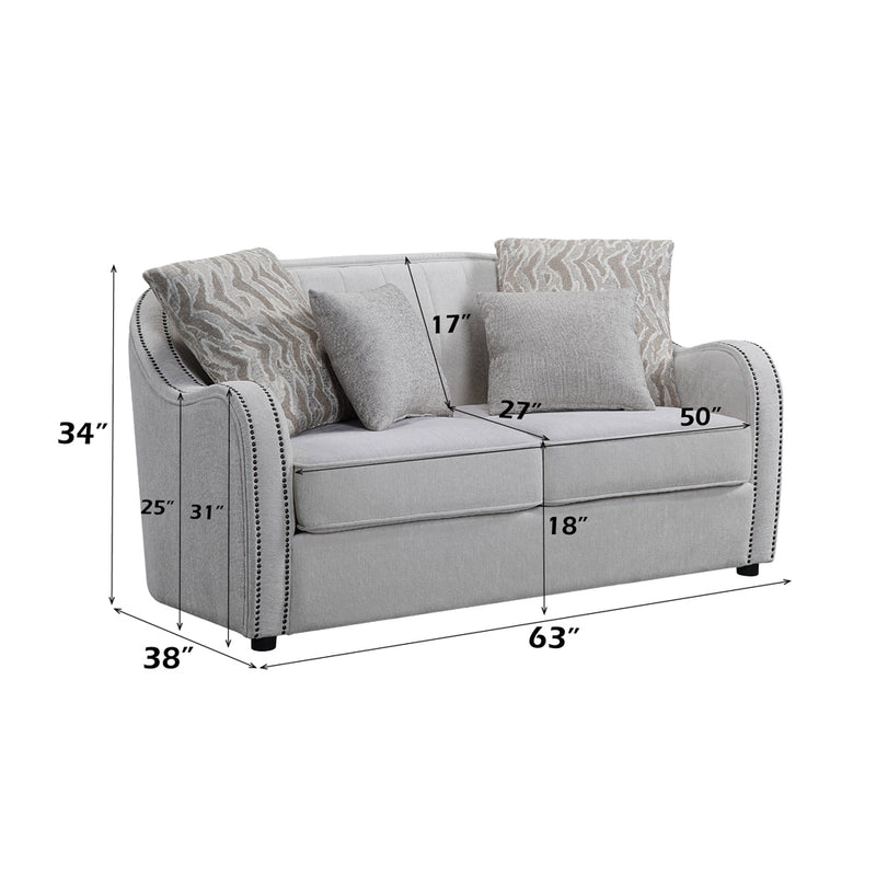 Loveseat w/4 Pillows