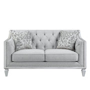 Loveseat w/2 Pillows