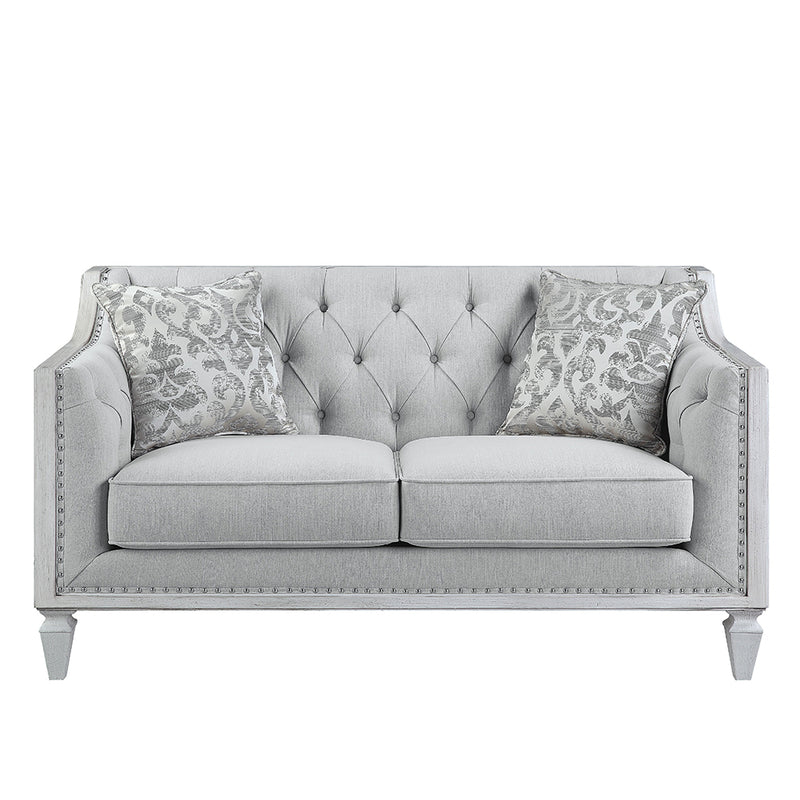 Loveseat w/2 Pillows