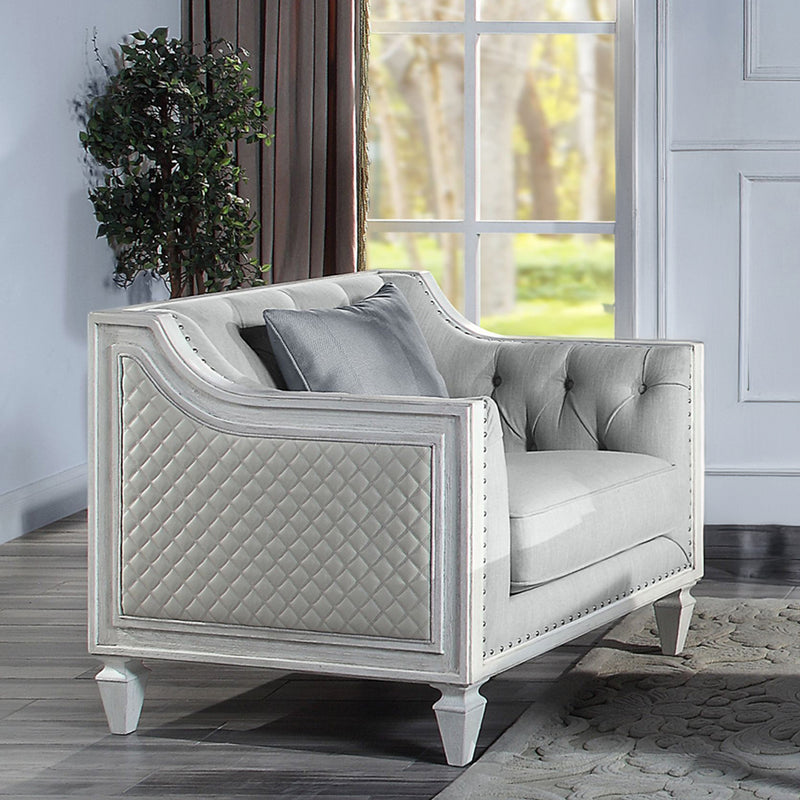 Chair w/Pillow