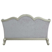 Loveseat w/4 Pillows