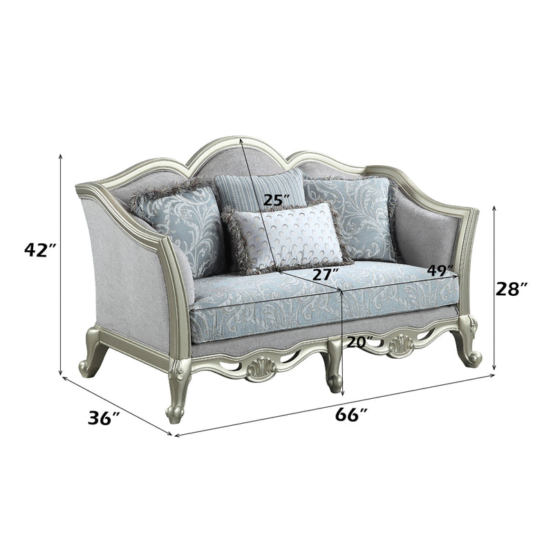 Loveseat w/4 Pillows