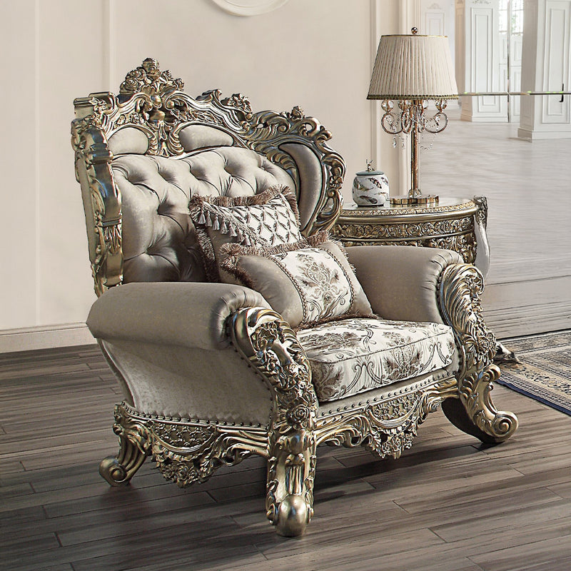 Chair w/2 Pillows