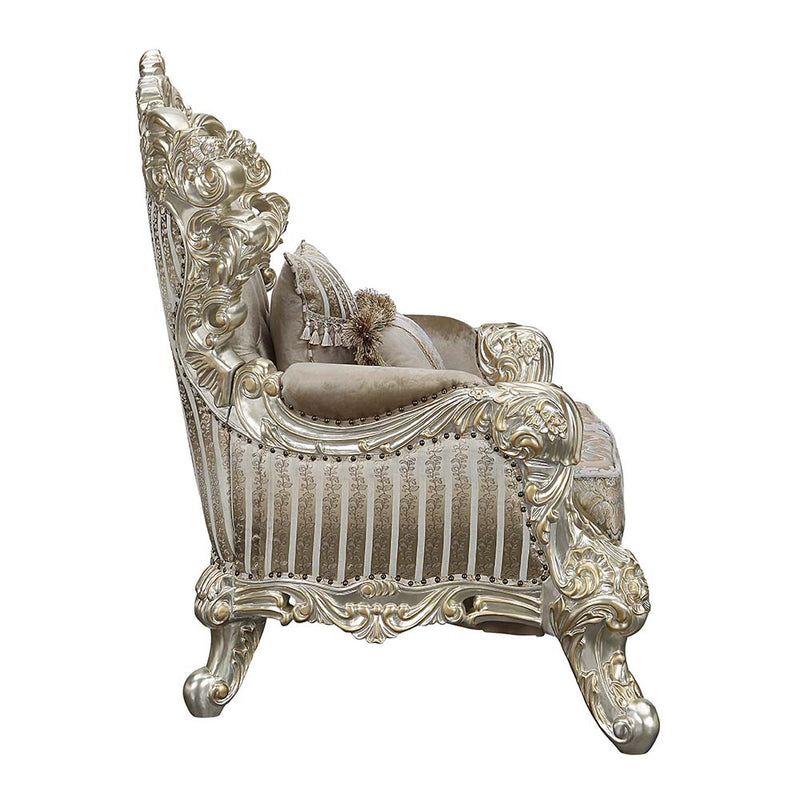 Chair w/2 Pillows