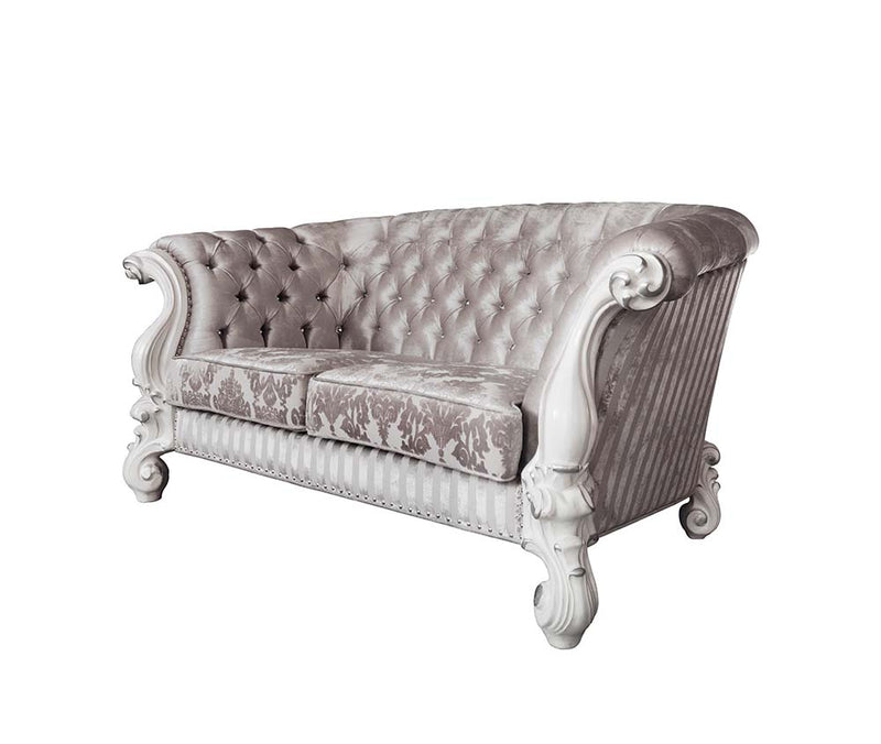 Loveseat w/5 Pillows