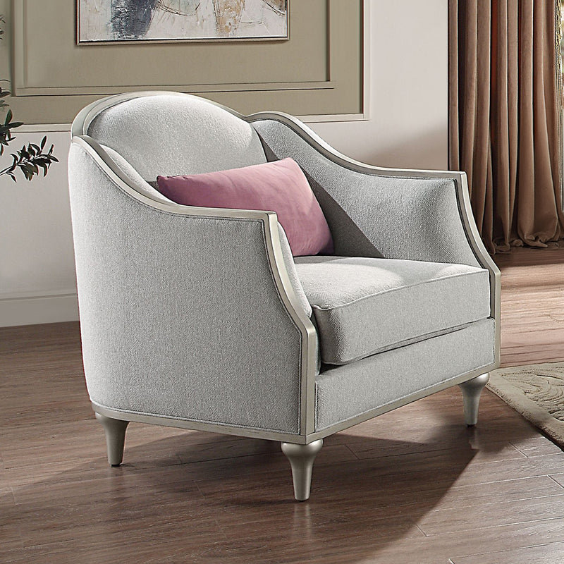 Chair w/Pillow