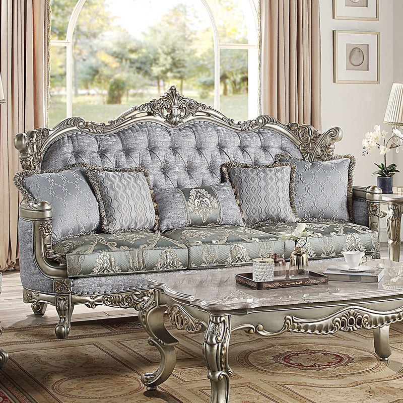 Sofa w/5 Pillows