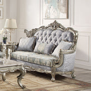 Loveseat w/3 Pillows
