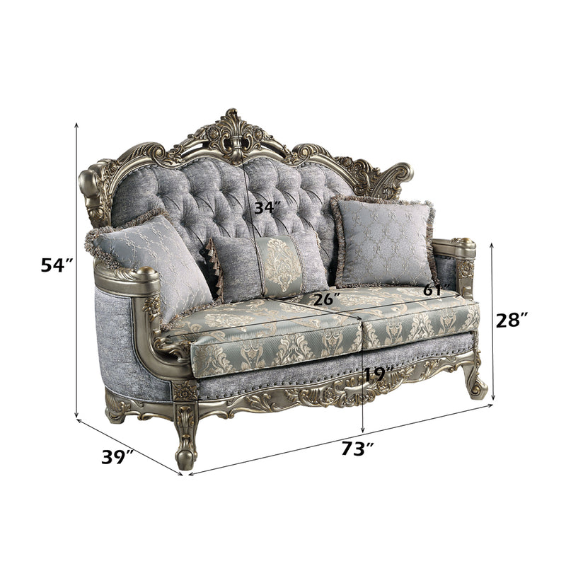 Loveseat w/3 Pillows