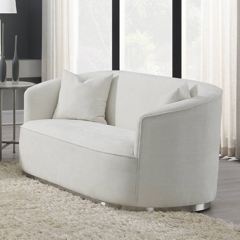 Loveseat w/2 Pillows